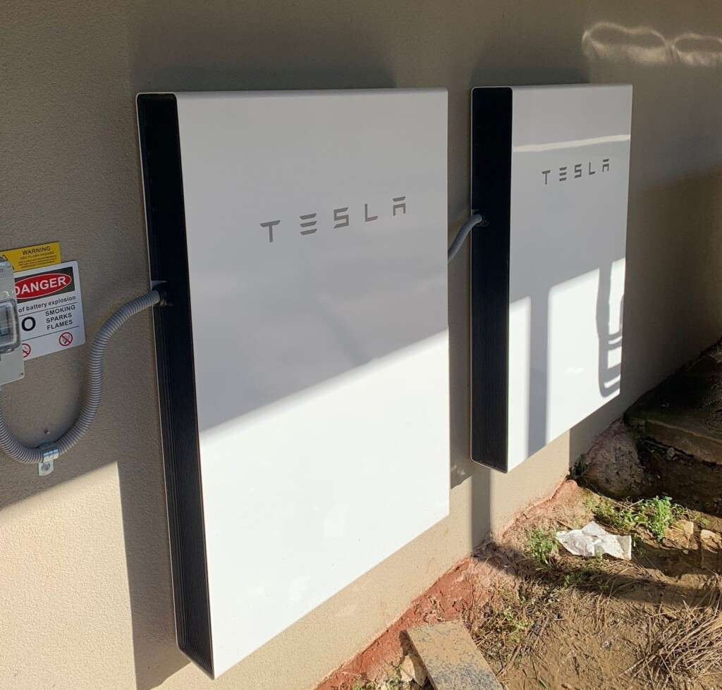 Bateria Tesla - Powerwall para armazenamento de energia domiciliar